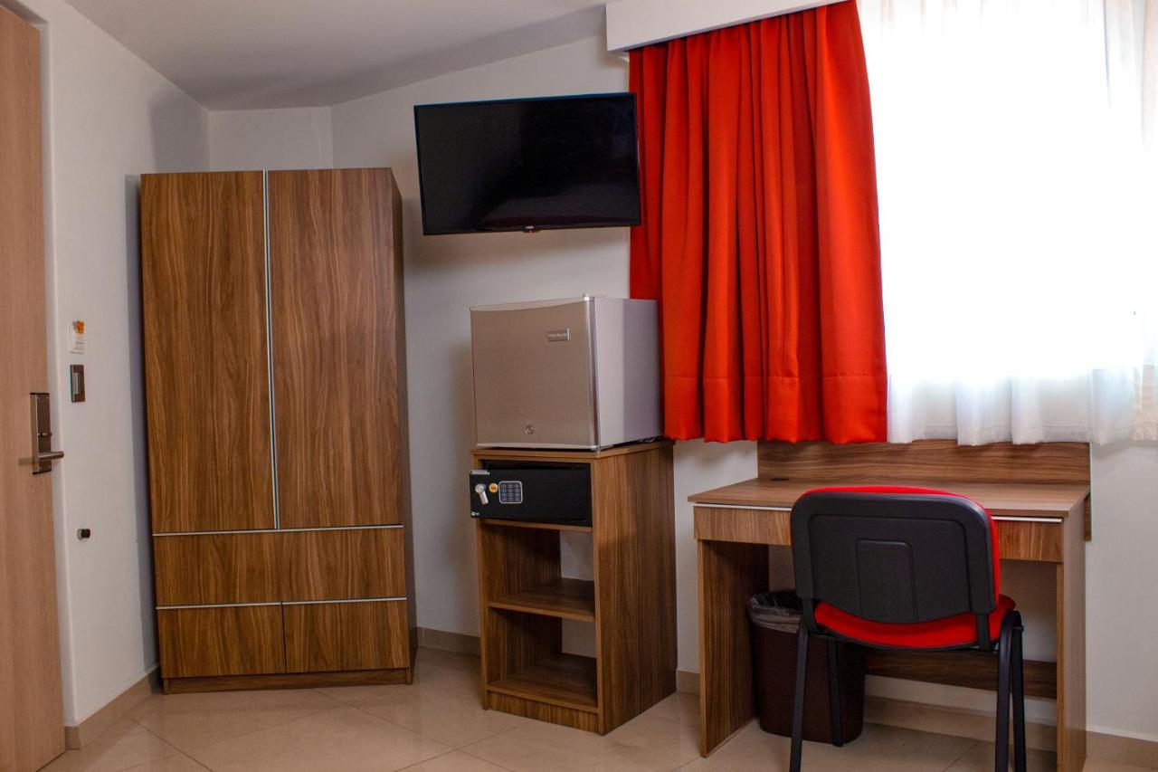 La Casa Del Reloj - Zona De Hospitales Hotel Kota Meksiko Bagian luar foto